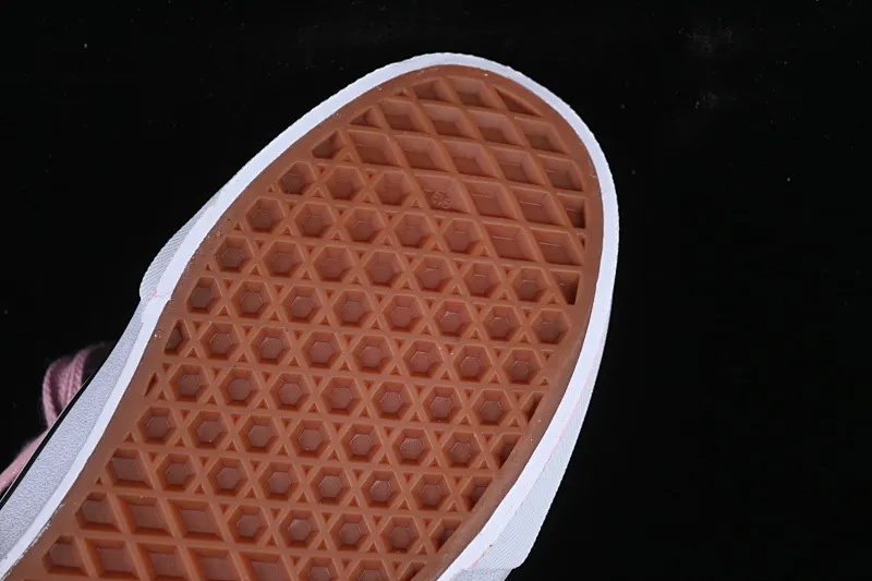 All categories Vans Vans series Vans Low Vans low-top Vans Knu Skool black and pink color comfortable and fashionable non-slip wear-resistant low-top casual sneakers VN0009QCB9P